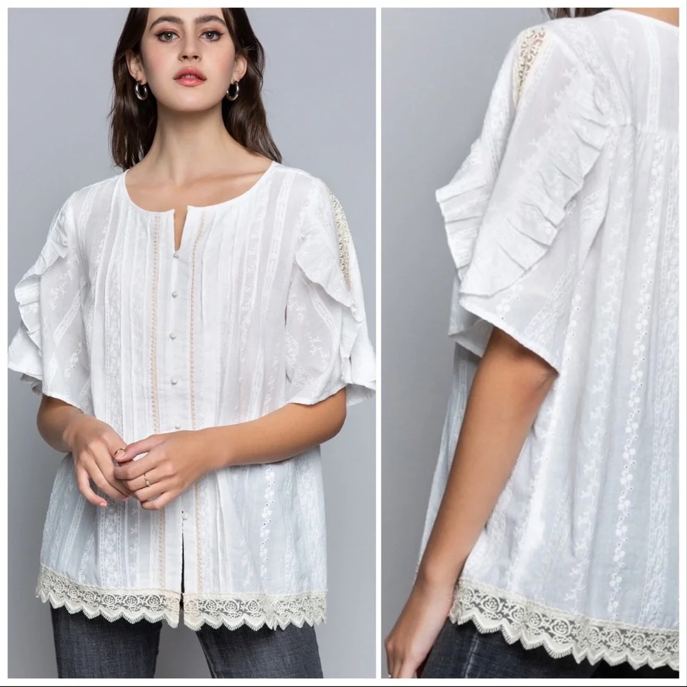 POL Touch of Lace Feminine Woven Top - Picture 4 of 9